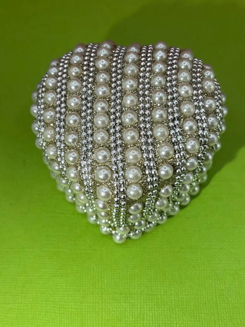 White Pearl Heart Jewelry Box 3in x 3in